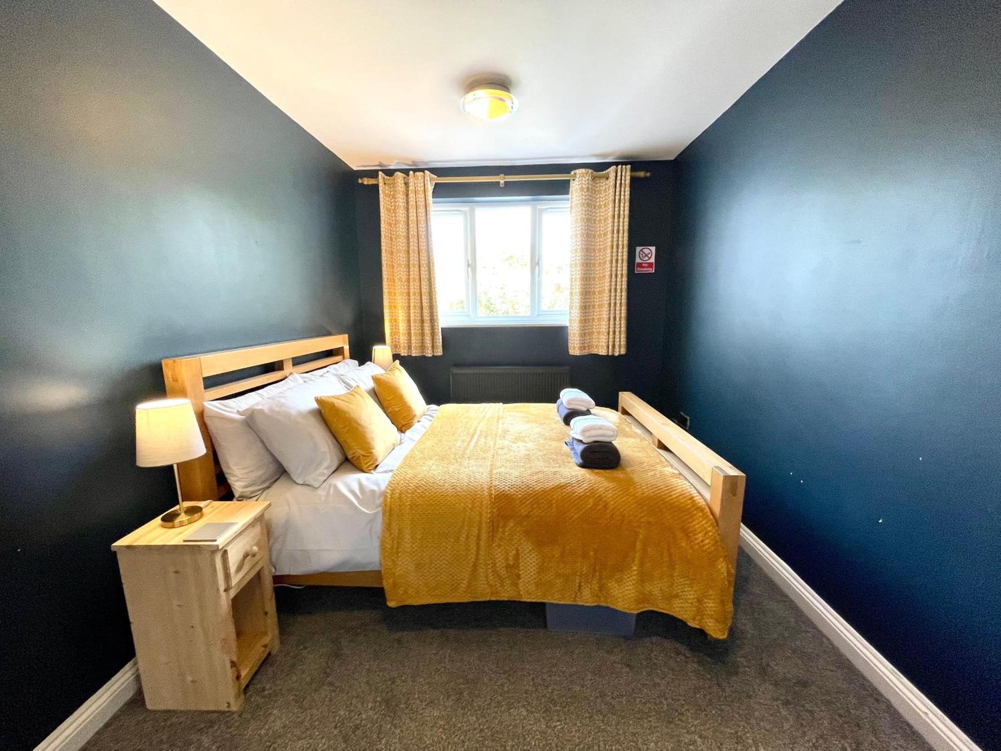 Large 5 Bed Detached House Near Stansted Airport With Parking For 2 Vehicles! Stansted Stays Stansted Mountfitchet Exteriér fotografie