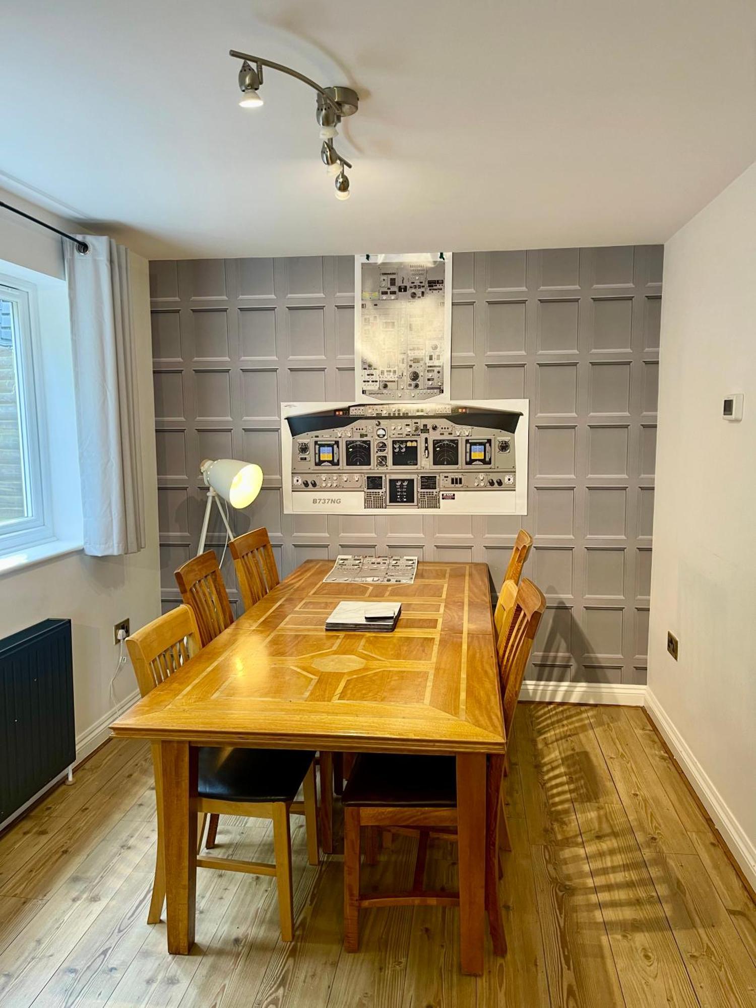 Large 5 Bed Detached House Near Stansted Airport With Parking For 2 Vehicles! Stansted Stays Stansted Mountfitchet Exteriér fotografie