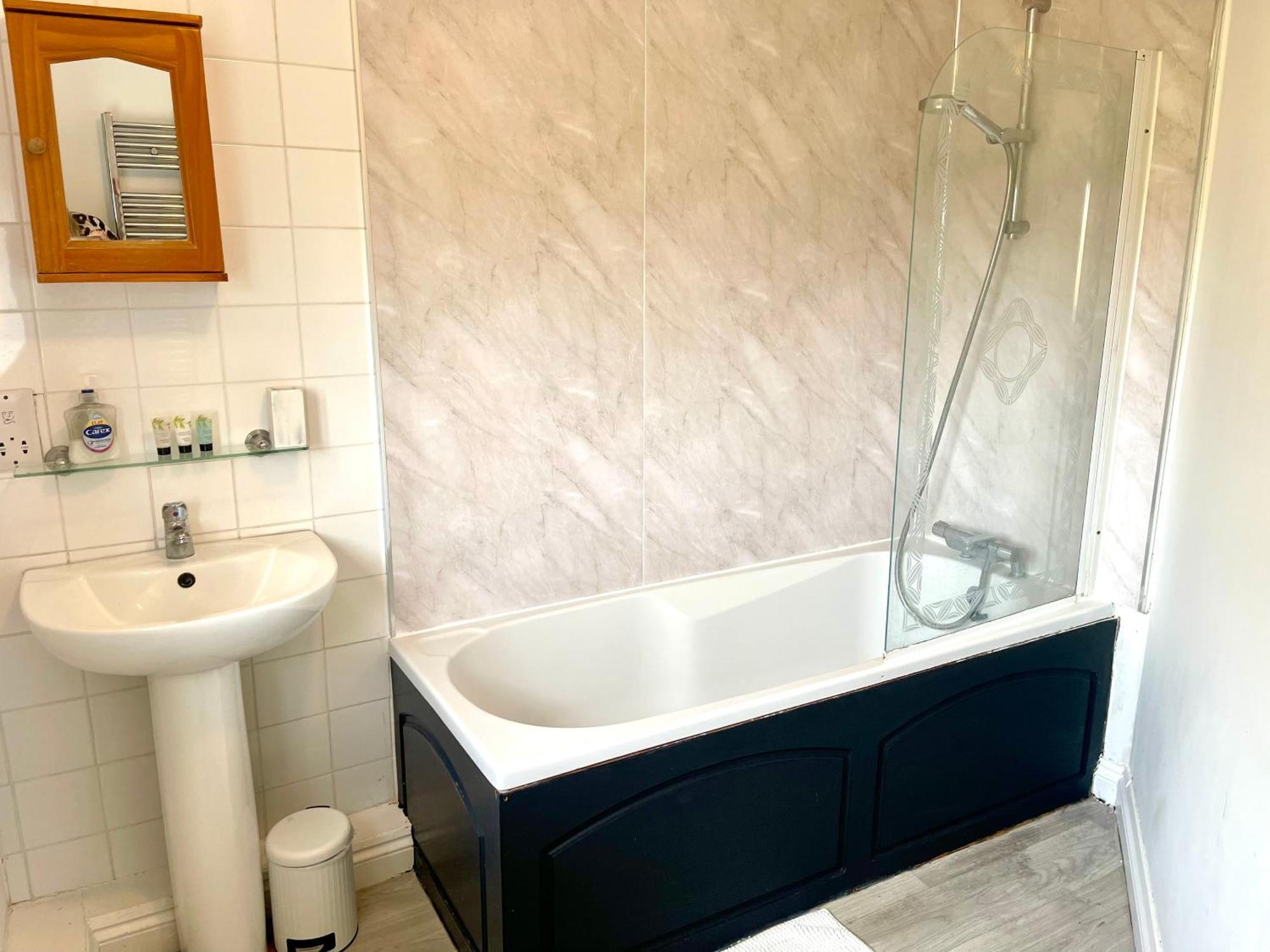 Large 5 Bed Detached House Near Stansted Airport With Parking For 2 Vehicles! Stansted Stays Stansted Mountfitchet Exteriér fotografie